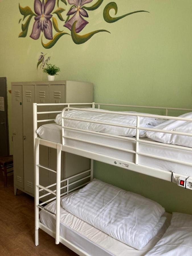 Corner Hostel Berlin Prenzlauer Berg Ngoại thất bức ảnh