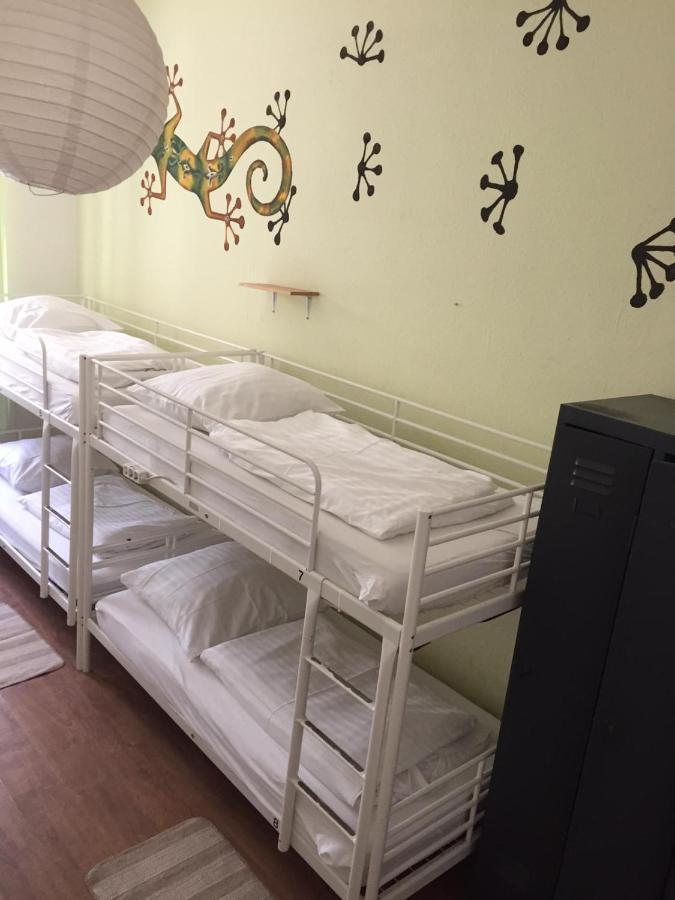Corner Hostel Berlin Prenzlauer Berg Ngoại thất bức ảnh