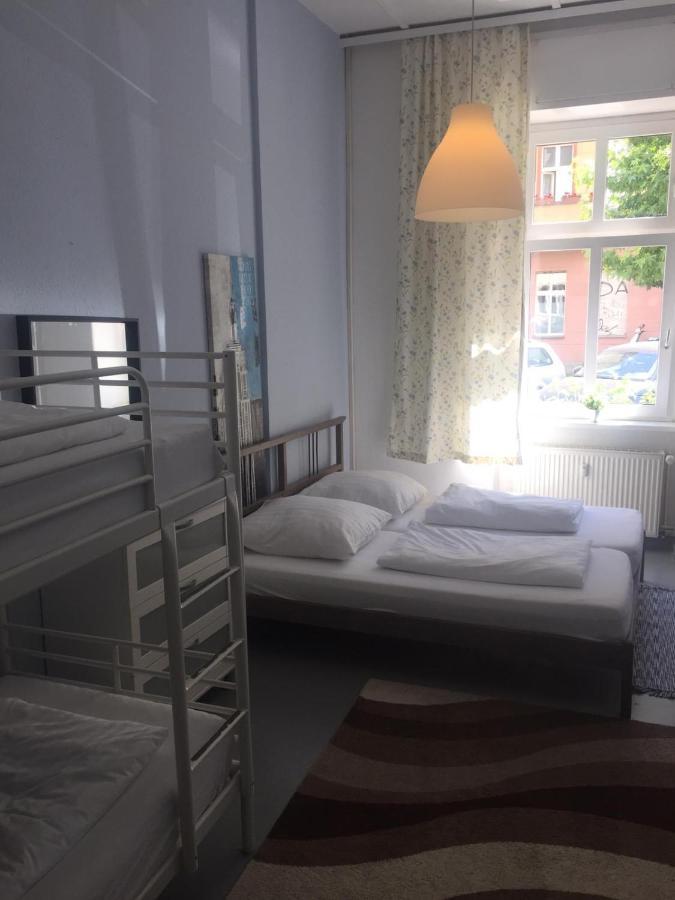 Corner Hostel Berlin Prenzlauer Berg Ngoại thất bức ảnh