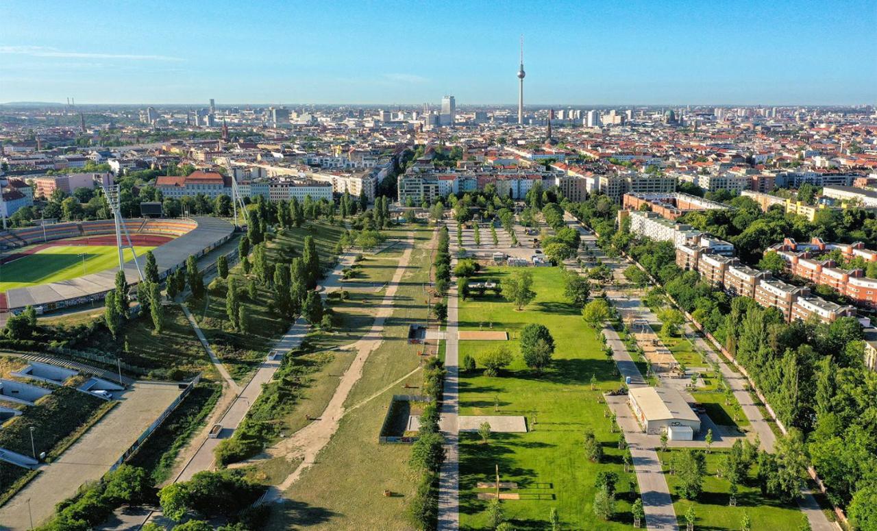 Corner Hostel Berlin Prenzlauer Berg Ngoại thất bức ảnh