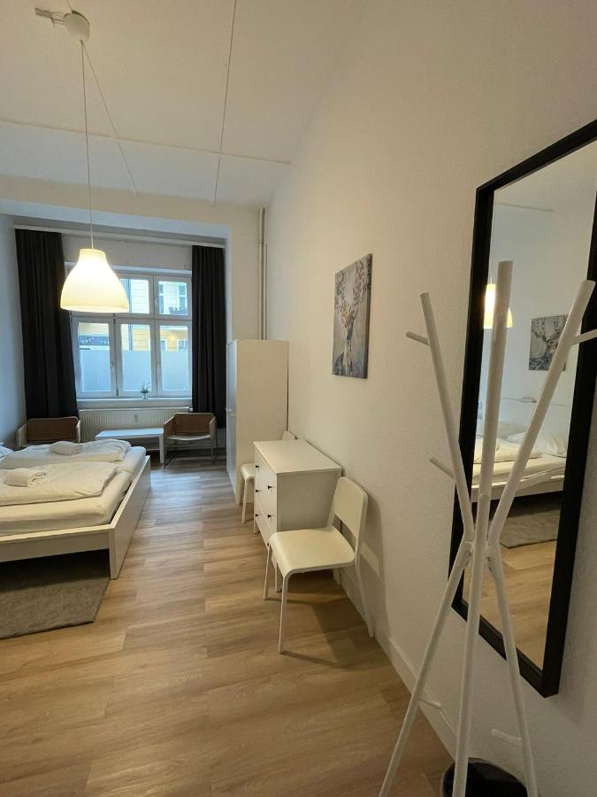 Corner Hostel Berlin Prenzlauer Berg Ngoại thất bức ảnh