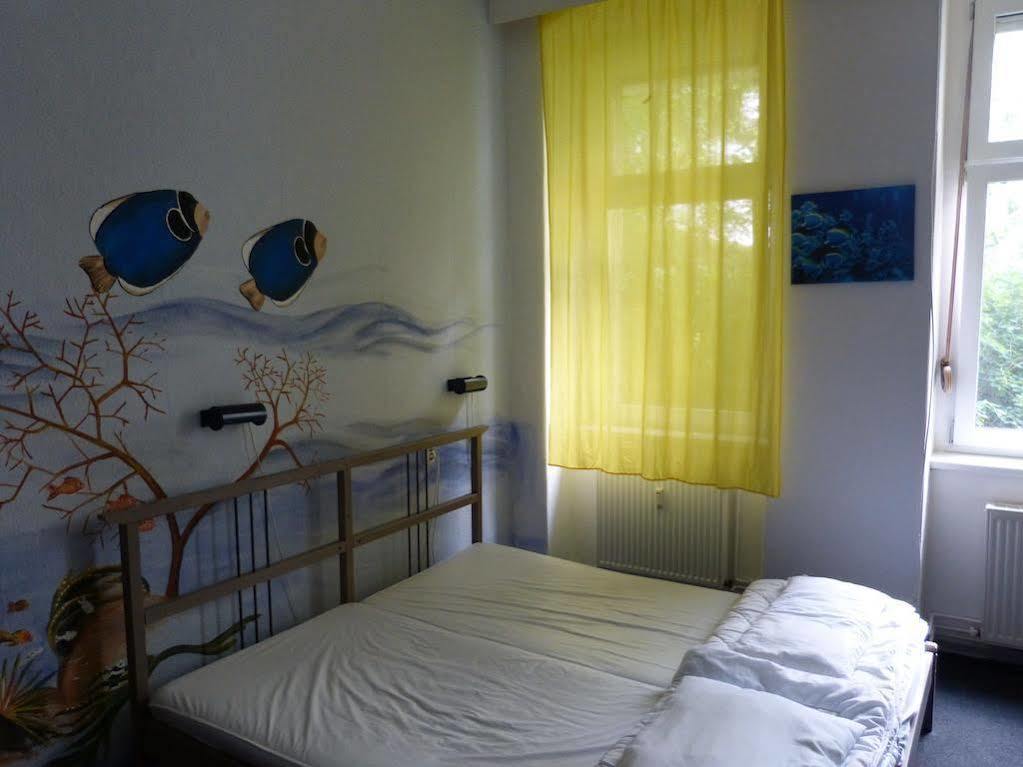 Corner Hostel Berlin Prenzlauer Berg Ngoại thất bức ảnh